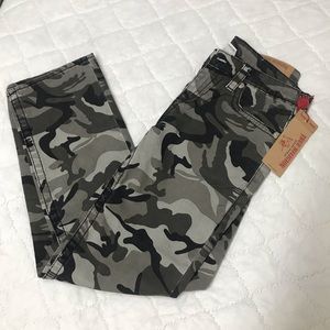 True Religion Straight Fit Camo print Pants Size:14